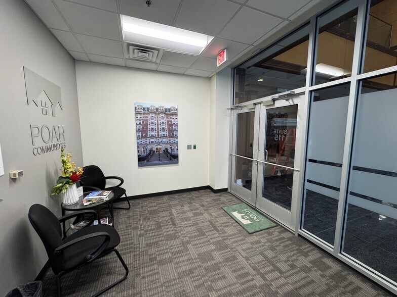 More Photos Of 10 W 9th St, Kansas City Office For Lease