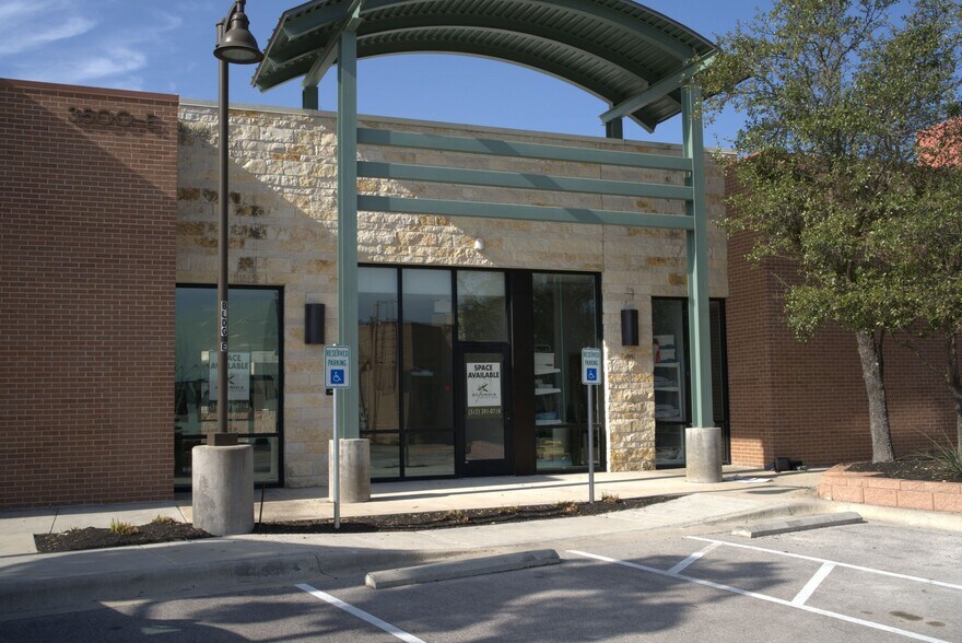 More Photos Of 3500 Ranch Road 620 S, Bee Caves Storefront For Lease