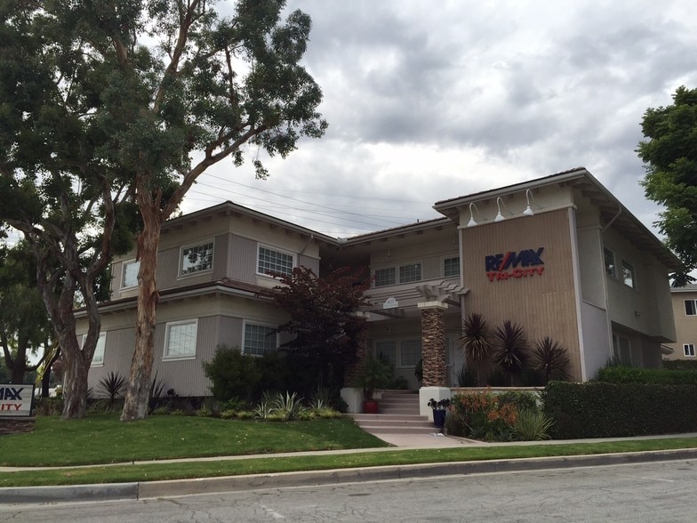 More Photos Of 1433 Foothill Blvd, La Cañada Flintridge Office For Lease