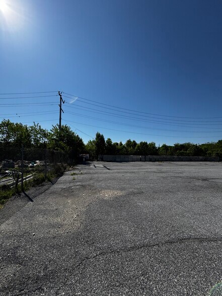 More Photos Of 4214 North Point Blvd, Dundalk Land For Sale