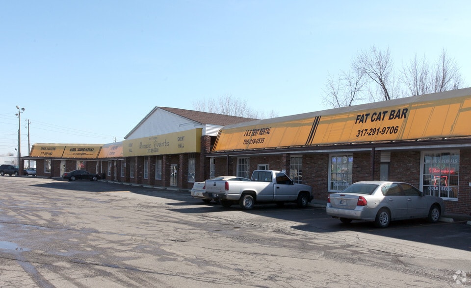 More Photos Of 3740-3748 Lafayette Rd, Indianapolis Unknown For Lease