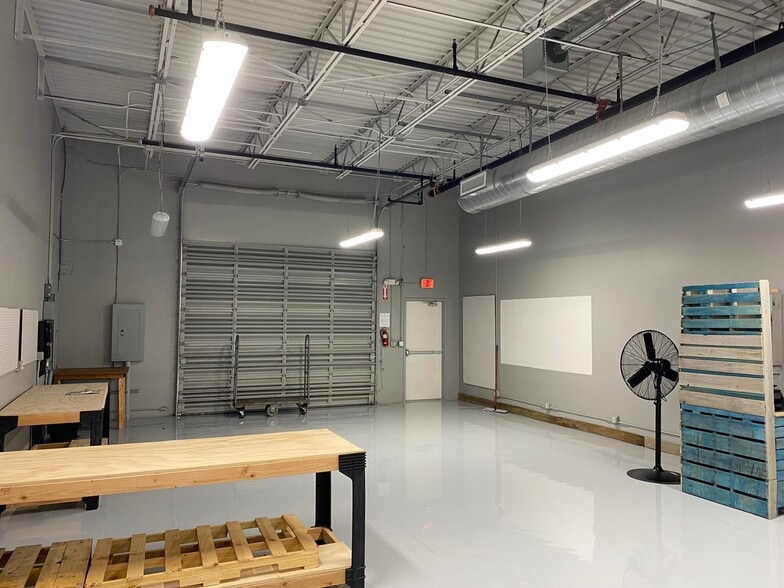 More Photos Of 2800 W State Road 84, Fort Lauderdale Showroom For Sale