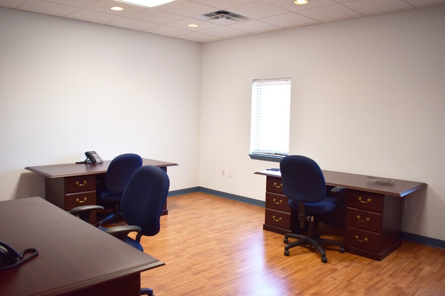 More Photos Of 1470 Hampton Plaza Dr, Kernersville Medical For Sale