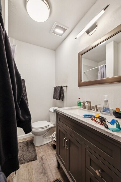 More Photos Of 121 Lorton Ave, Burlingame Apartments For Sale