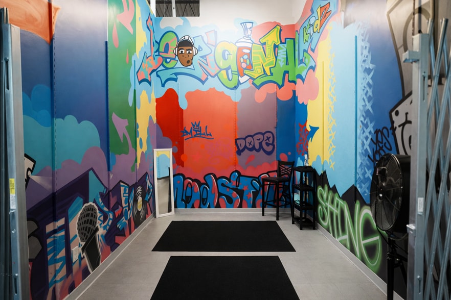 More Photos Of , Baltimore Unknown For Sale