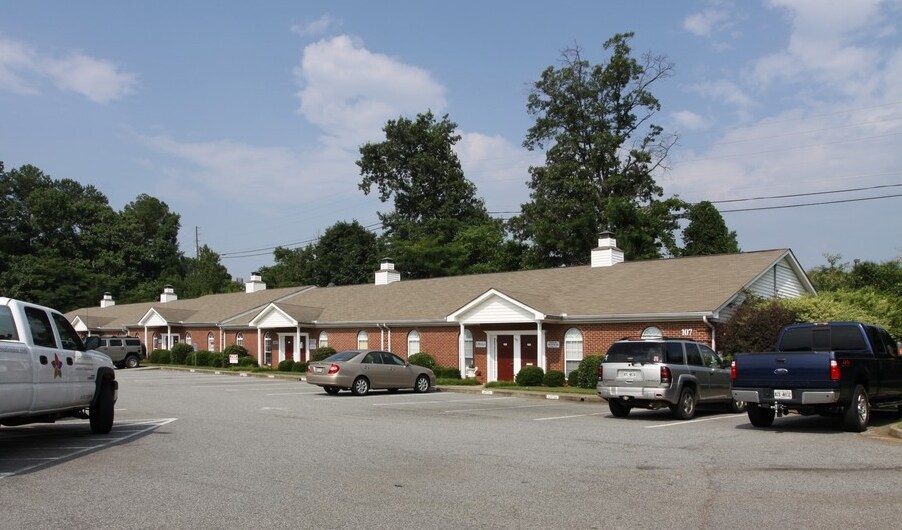 Primary Photo Of 107 Colony Park Dr, Cumming Office For Lease