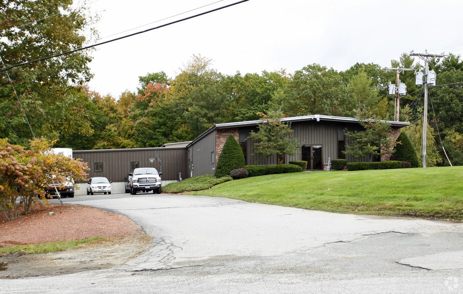 Primary Photo Of 5 Commerce Park Dr, East Hampstead Manufacturing For Sale
