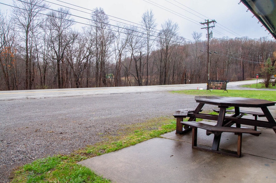 More Photos Of 2003 Oneida Valley Rd, Karns City Restaurant For Sale