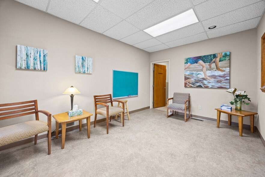 More Photos Of 61E Monroe Ave, Pittsford Medical For Sale