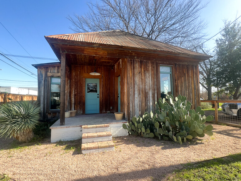 Primary Photo Of 2300 Coronado St, Austin Storefront Retail Office For Sale