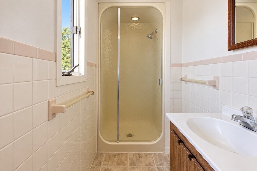 More Photos Of 57 Elm St, Salisbury Industrial For Sale