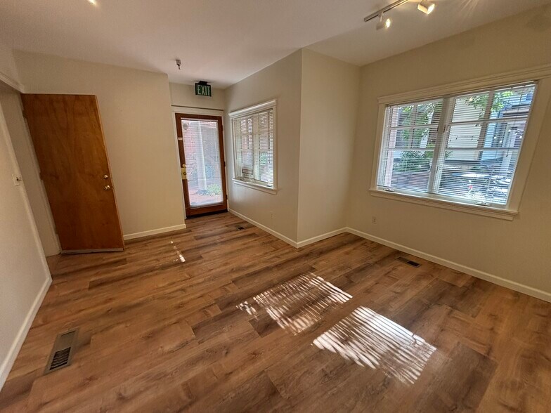 More Photos Of 1634 Walnut St, Boulder Office For Sale