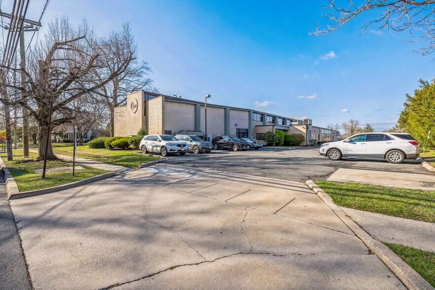 More Photos Of 17 White Horse Pike, Haddon Heights Medical For Sale