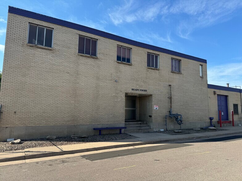 More Photos Of 2700-2730 W Barberry Pl, Denver Industrial For Sale
