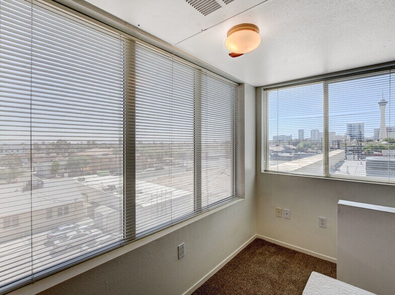 More Photos Of 801 Las Vegas Blvd S, Las Vegas Apartments For Lease