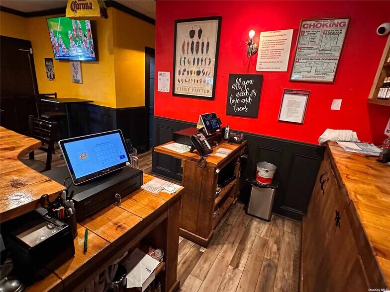 More Photos Of 44780 County Road 48, Southold General Retail For Sale