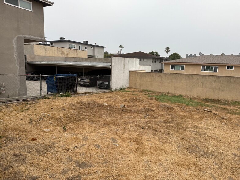 More Photos Of 128-130 N Hillcrest Blvd, Inglewood Apartments For Sale