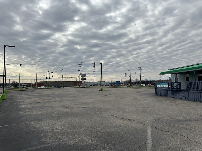 2496 Mt Moriah Rd, Memphis, TN 38115 Auto Dealership For Sale