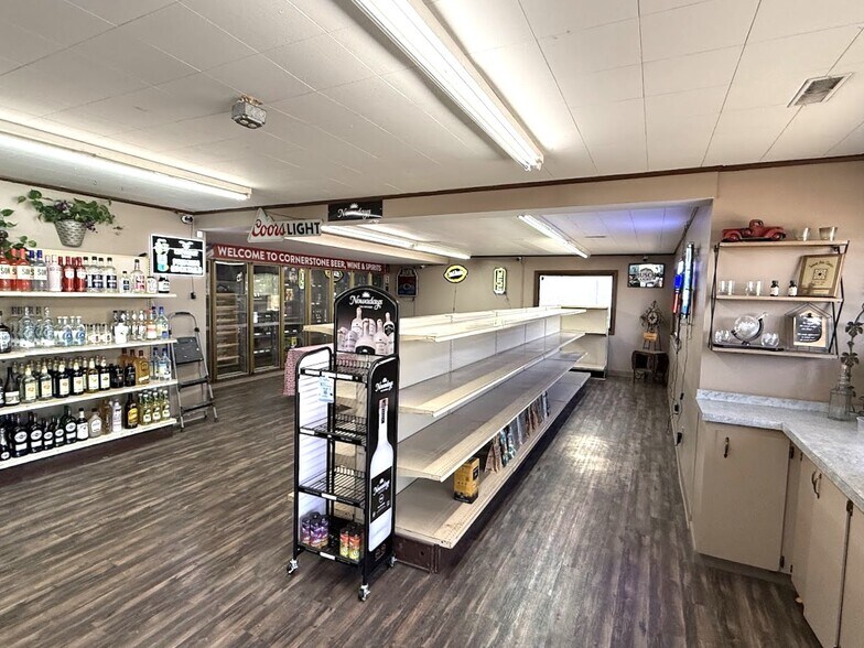 More Photos Of 411 Old Kansas 61 Highway, Inman Convenience Store For Sale