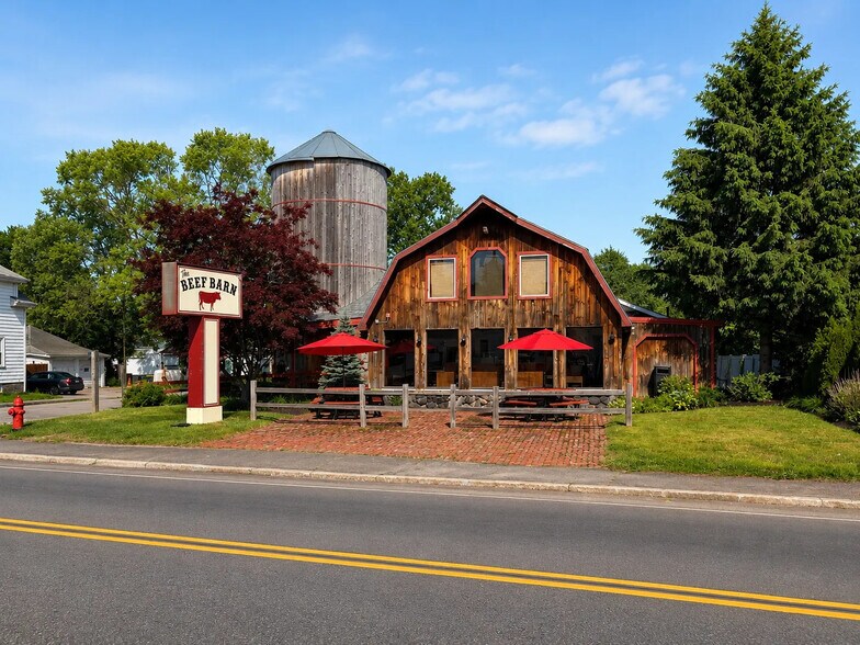 Primary Photo Of 160 Pulaski Blvd, Bellingham Restaurant For Sale