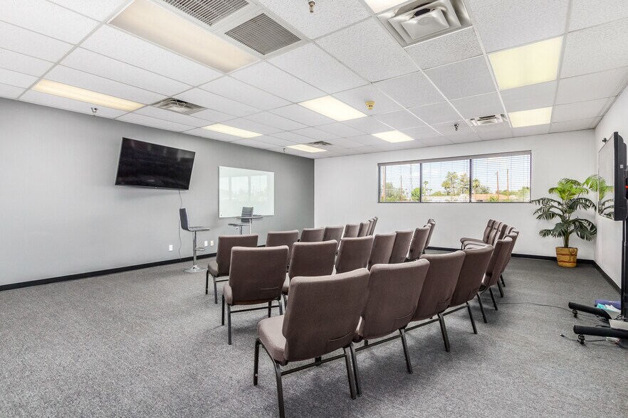 More Photos Of 655 E University Dr, Mesa Schools For Sale