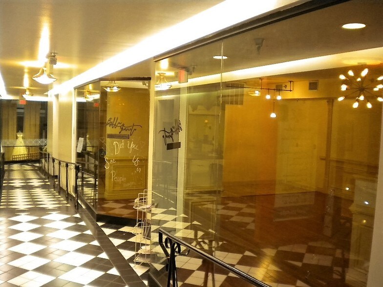 More Photos Of 905-909 Caroline St, Fredericksburg Storefront Retail Office For Lease