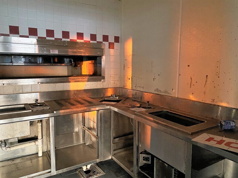 More Photos Of 33785 Van Dyke Ave, Sterling Heights Restaurant For Sale