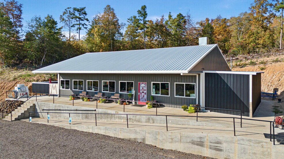 More Photos Of 9559 Co 5440 Rd rd, Ozone Restaurant For Sale