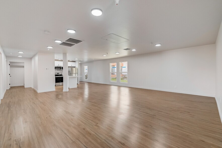 More Photos Of 404 E 5600 S, Salt Lake City Apartments For Sale
