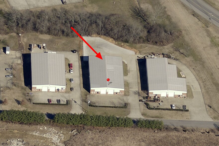 More Photos Of 1232 Longleaf Dr, Gallatin Warehouse For Lease