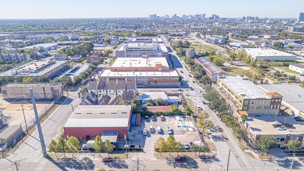More Photos Of 2401 Polk St, Houston Land For Sale