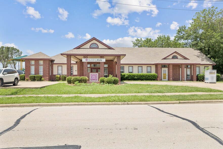 More Photos Of 120 S Birmingham St, Wylie Daycare Center For Sale