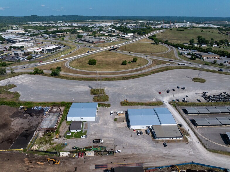 More Photos Of 6401 Centennial Blvd, Nashville Warehouse For Lease