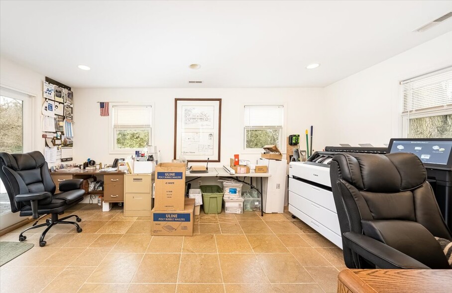 More Photos Of 611 Nursery Rd, Westminster Office For Sale