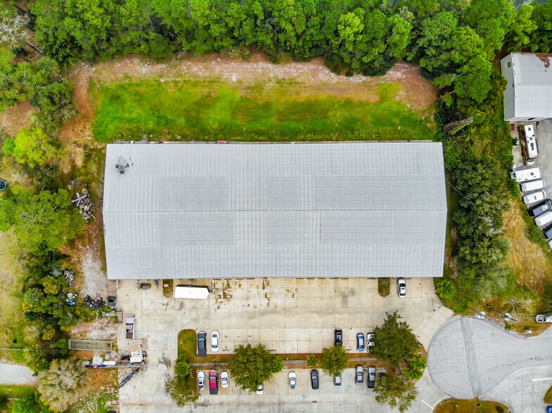 More Photos Of 1857 Patterson Ave, Deland Warehouse For Lease