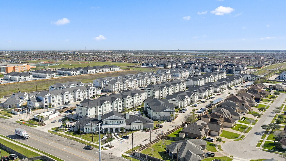 More Photos Of 3942 Cimarron Blvd, Corpus Christi Apartments For Sale