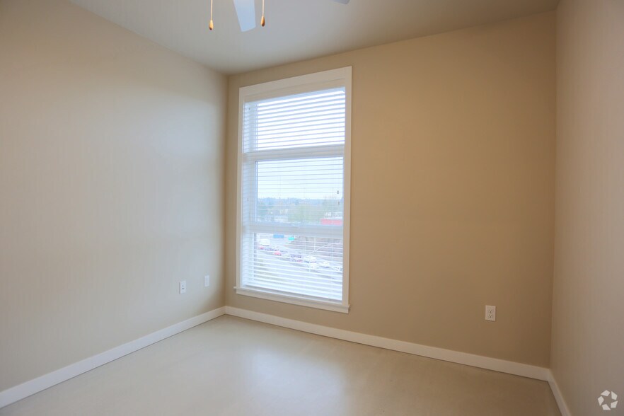 More Photos Of 4780 SE Milwaukie Ave, Portland Apartments For Sale