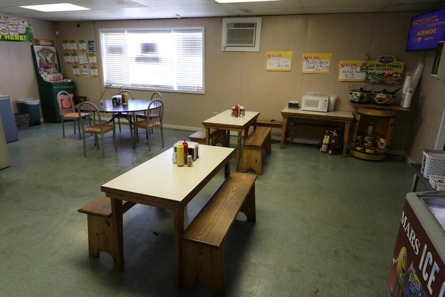 More Photos Of 2550 Parks Mill Rd, Buckhead Service Station For Sale