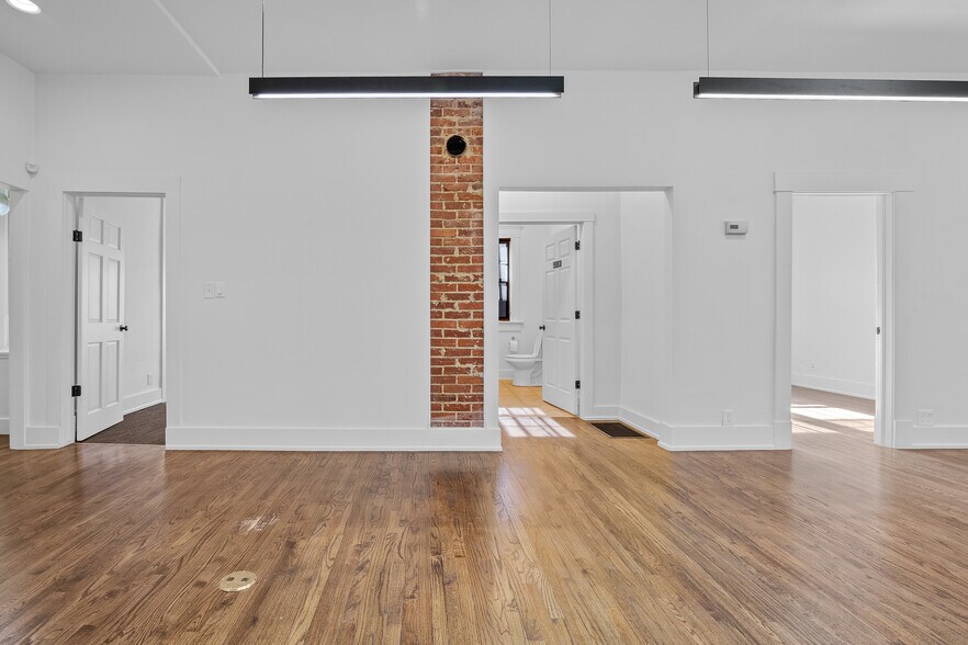 More Photos Of 1637 S Boston Ave, Tulsa Loft Creative Space For Lease