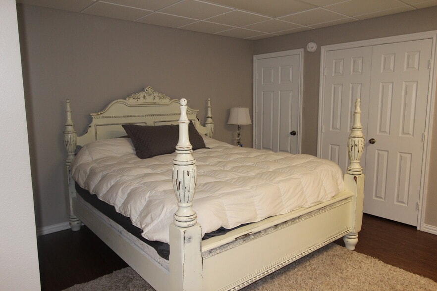 More Photos Of 120 County Road 42000, Paris Trailer Camper Park For Sale