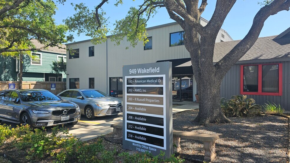 More Photos Of 949 Wakefield Dr, Houston Flex For Sale