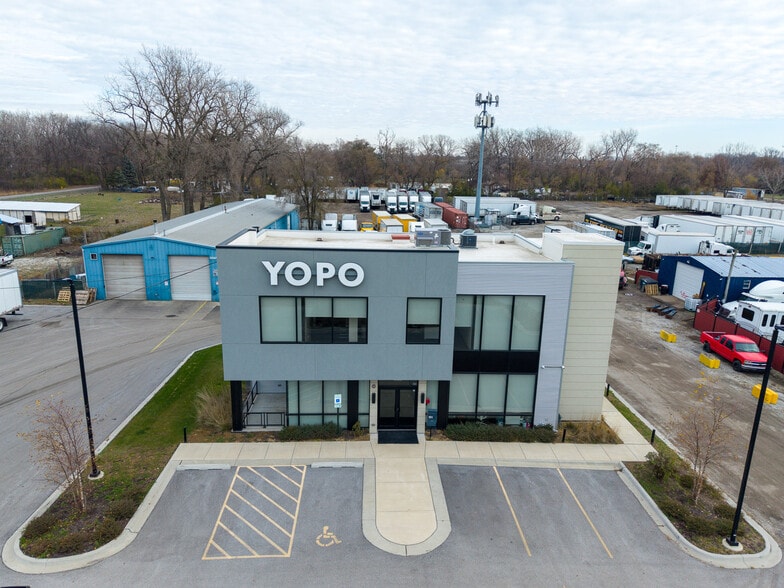 More Photos Of 15131 Kedzie Ave, Markham Warehouse For Sale