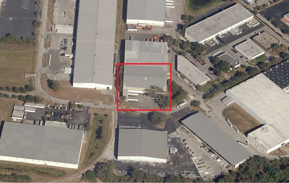 More Photos Of 1433 Massaro Blvd, Tampa Distribution For Lease