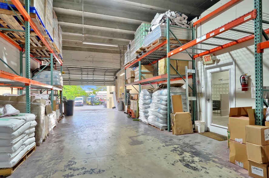 More Photos Of 3317-3347 NW 74th St, Miami Warehouse For Sale