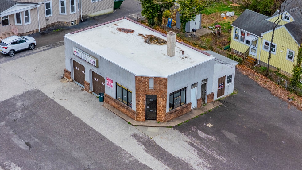 More Photos Of 600 White Horse Pike, Oaklyn Auto Repair For Sale