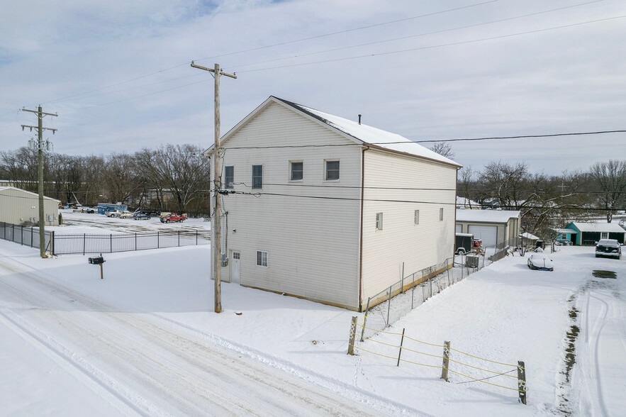 More Photos Of 12 A Cattlemans Ln, Berryville Warehouse For Lease