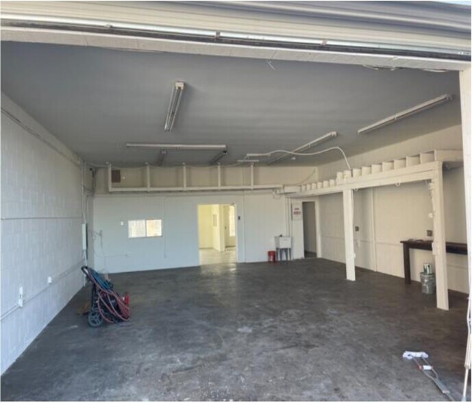 More Photos Of 3584 Hancock St, San Diego Warehouse For Lease