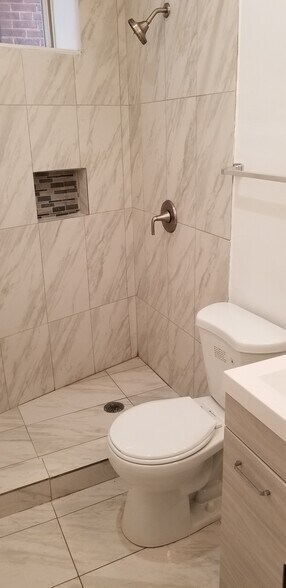 More Photos Of 2635 N Calvert St, Baltimore Apartments For Sale