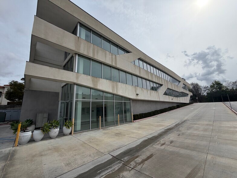 More Photos Of 19115-19117 Colima Rd, Rowland Heights Medical For Lease