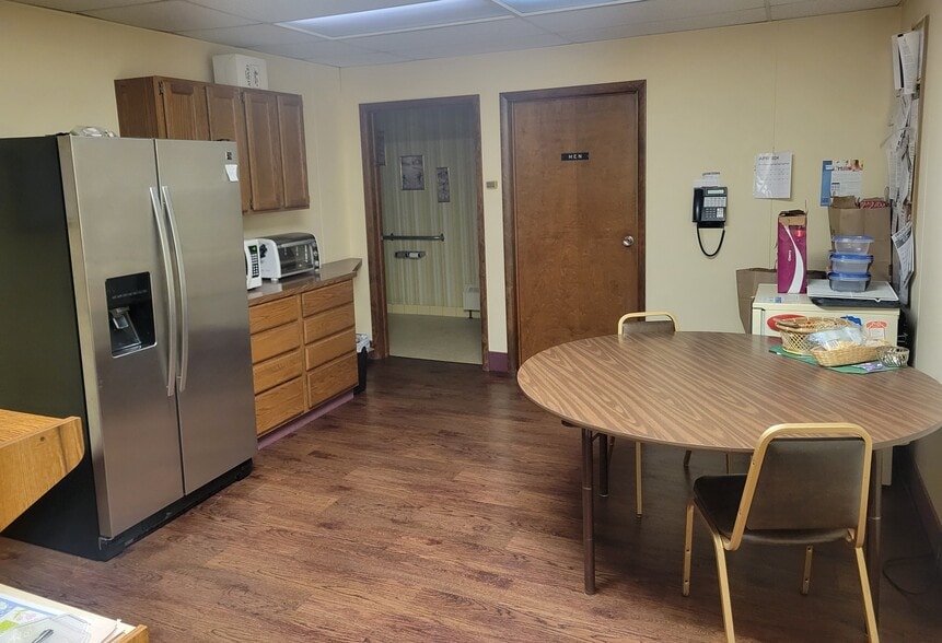 More Photos Of 731 Gratiot Ave, Saginaw Loft Creative Space For Lease